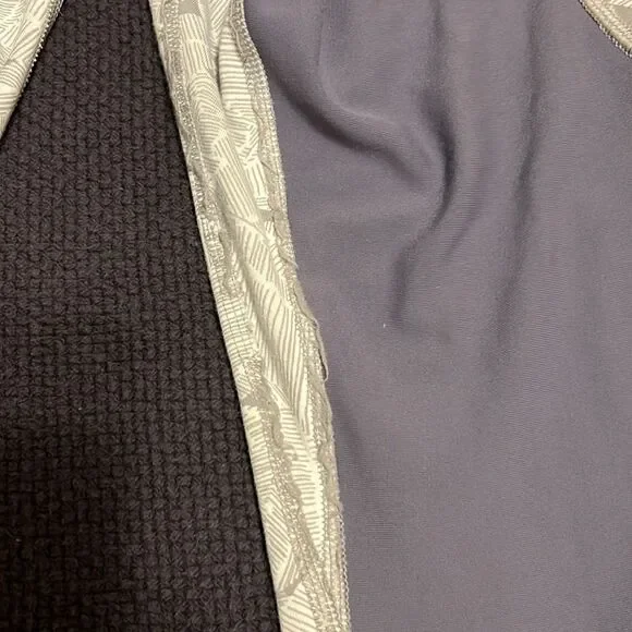 Athleta Capri Tights with Pockets! - Picture 5 of 9